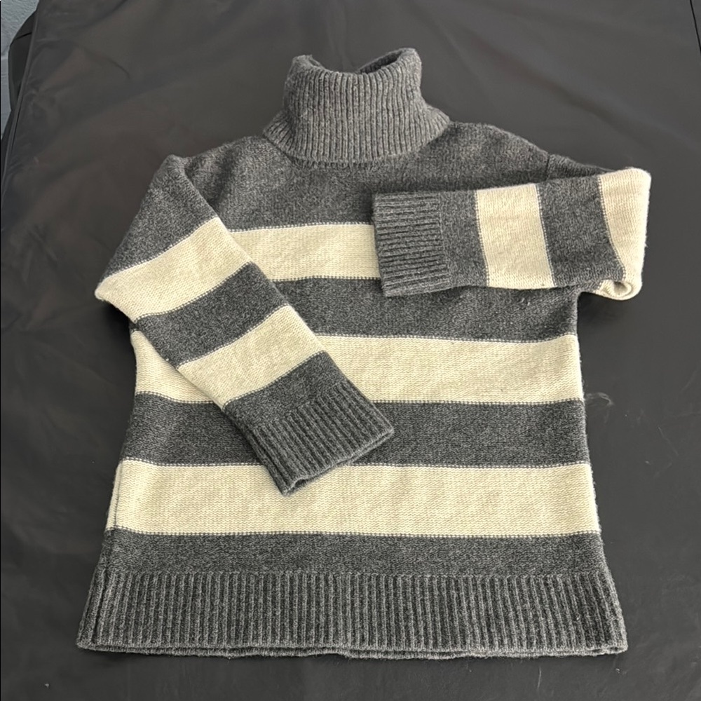 H&M Cashmere Striped Turtleneck Sweater - Size L